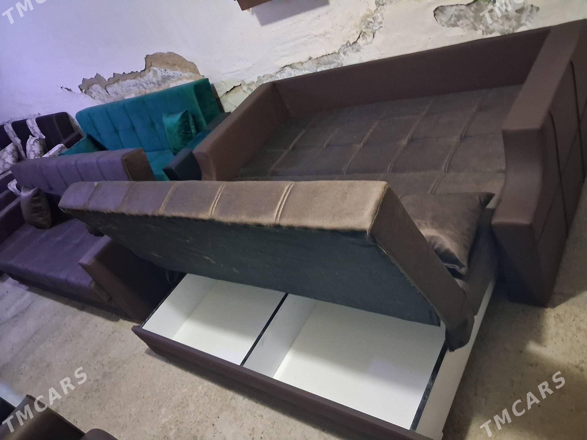 diwan akardiýon - Гарадамак - img 3