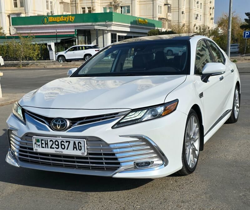 Toyota Camry 2021 - 420 000 TMT - Aşgabat - img 8