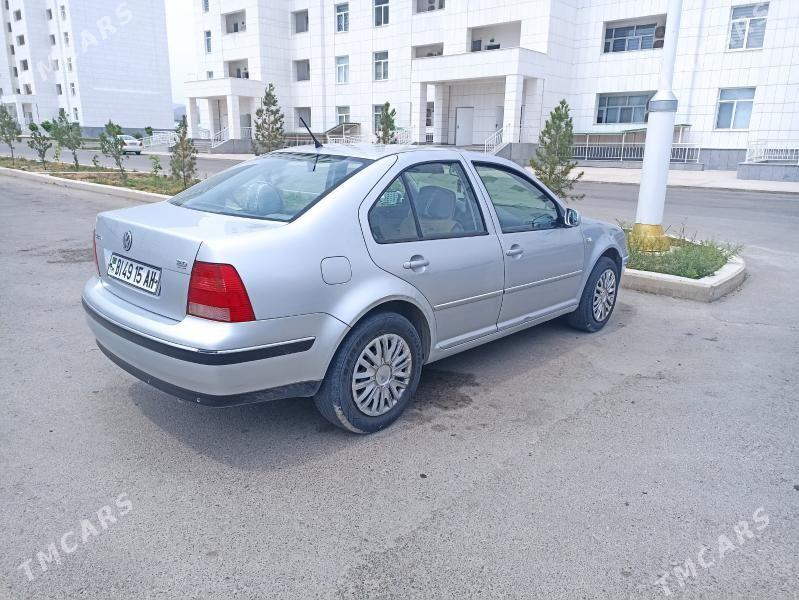 Volkswagen Bora 2005 - 77 000 TMT - Аркадаг - img 4