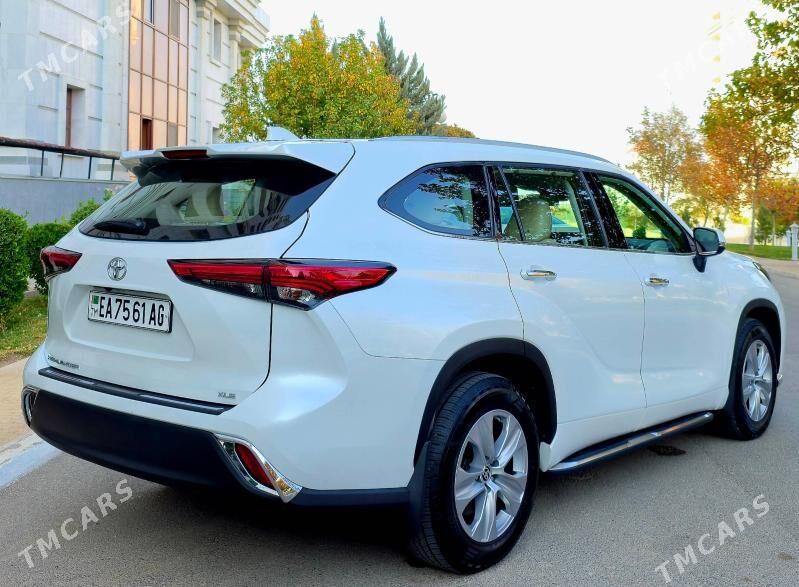 Toyota Highlander 2022 - 680 000 TMT - Aşgabat - img 4