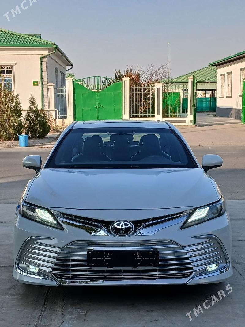 Toyota Camry 2019 - 280 000 TMT - Täze zaman - img 1