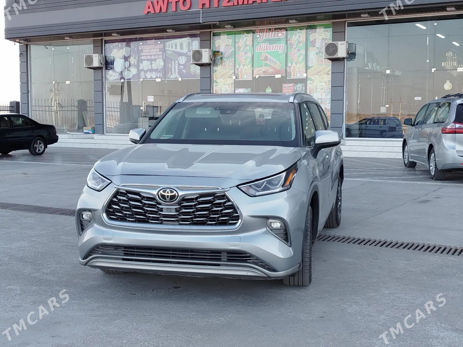 Toyota Highlander 2021 - 500 000 TMT - Мары - img 4