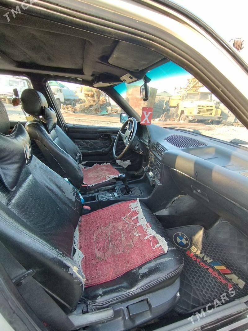 BMW 520 1992 - 40 000 TMT - Ýolöten - img 9