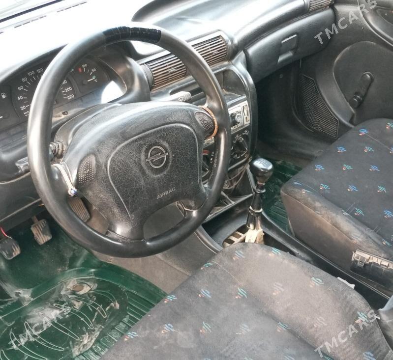 Opel Astra 1994 - 30 000 TMT - Гарабекевюл - img 7