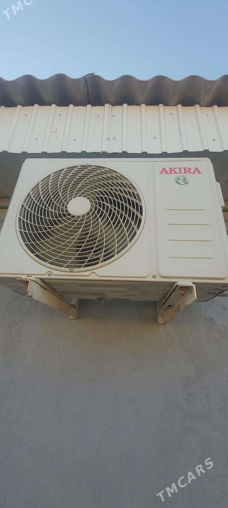 akira 13lik yaksy durumda işle - Фарап - img 1