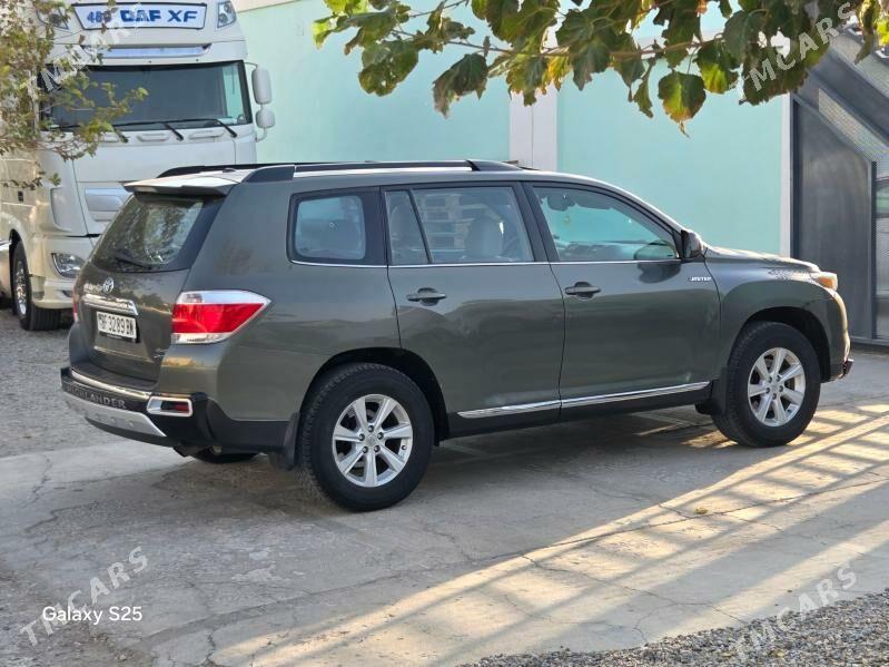 Toyota Highlander 2011 - 322 000 TMT - Гызыларбат - img 3
