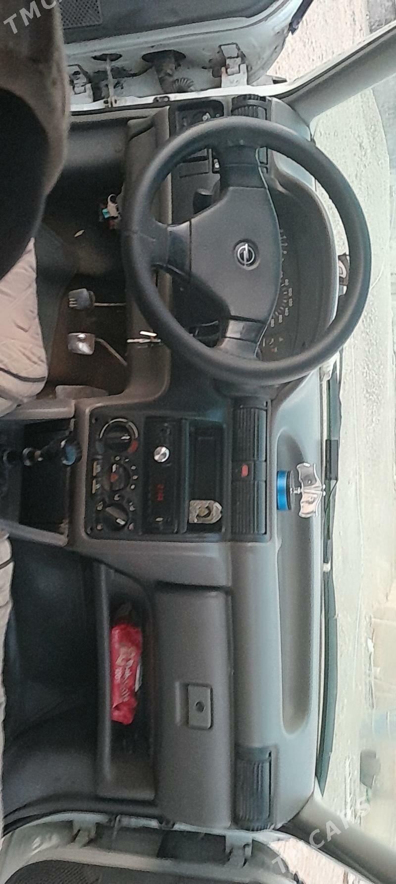 Opel Astra 1993 - 35 000 TMT - Büzmeýin - img 10