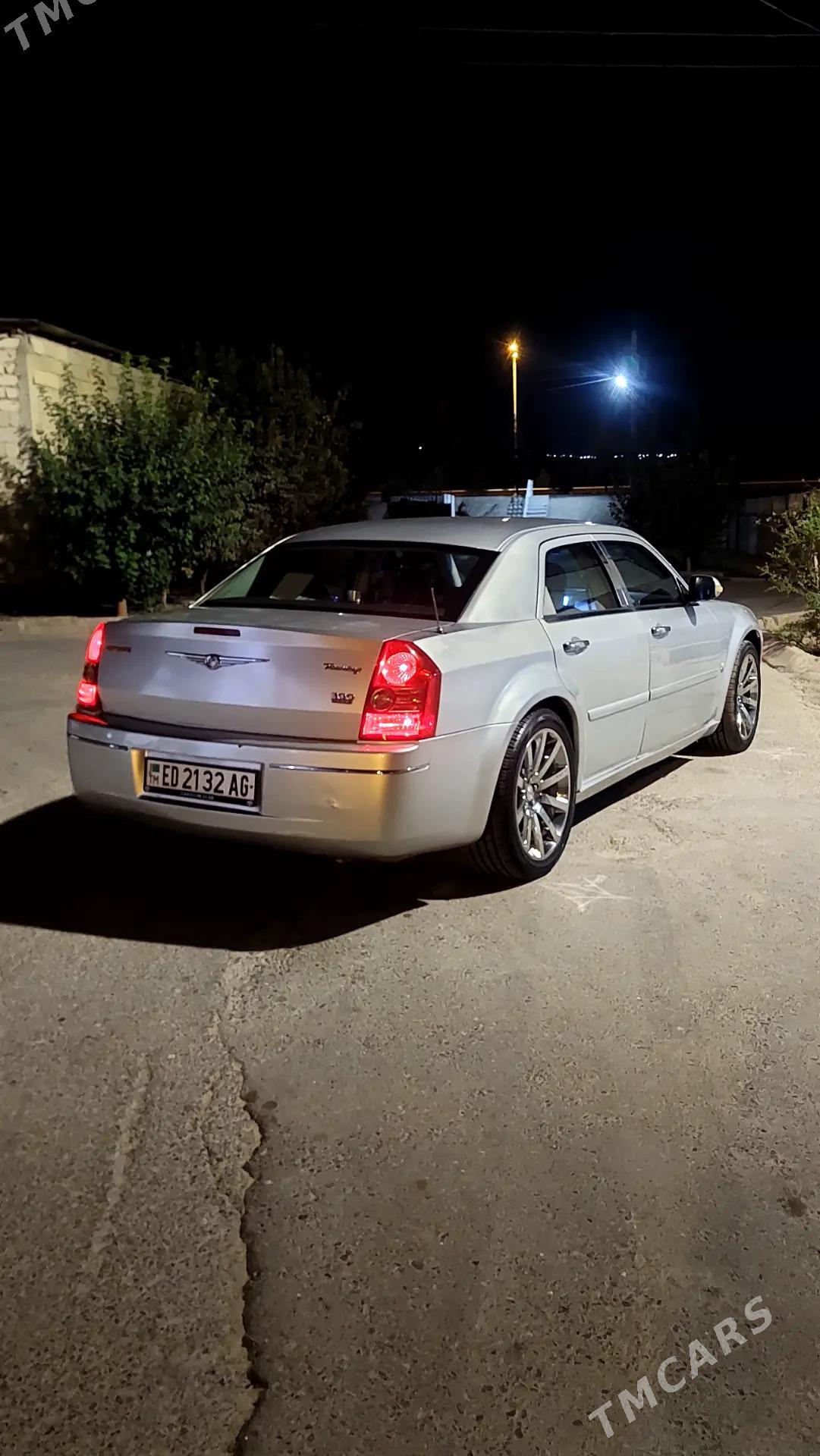 Chrysler 300C 2009 - 106 000 TMT - 4 mkr - img 2