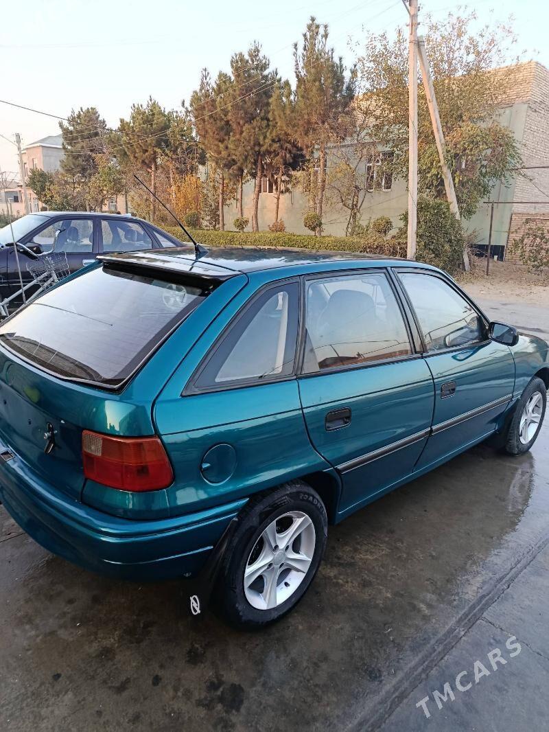 Opel Astra 1992 - 40 000 TMT - Чарджоу - img 1