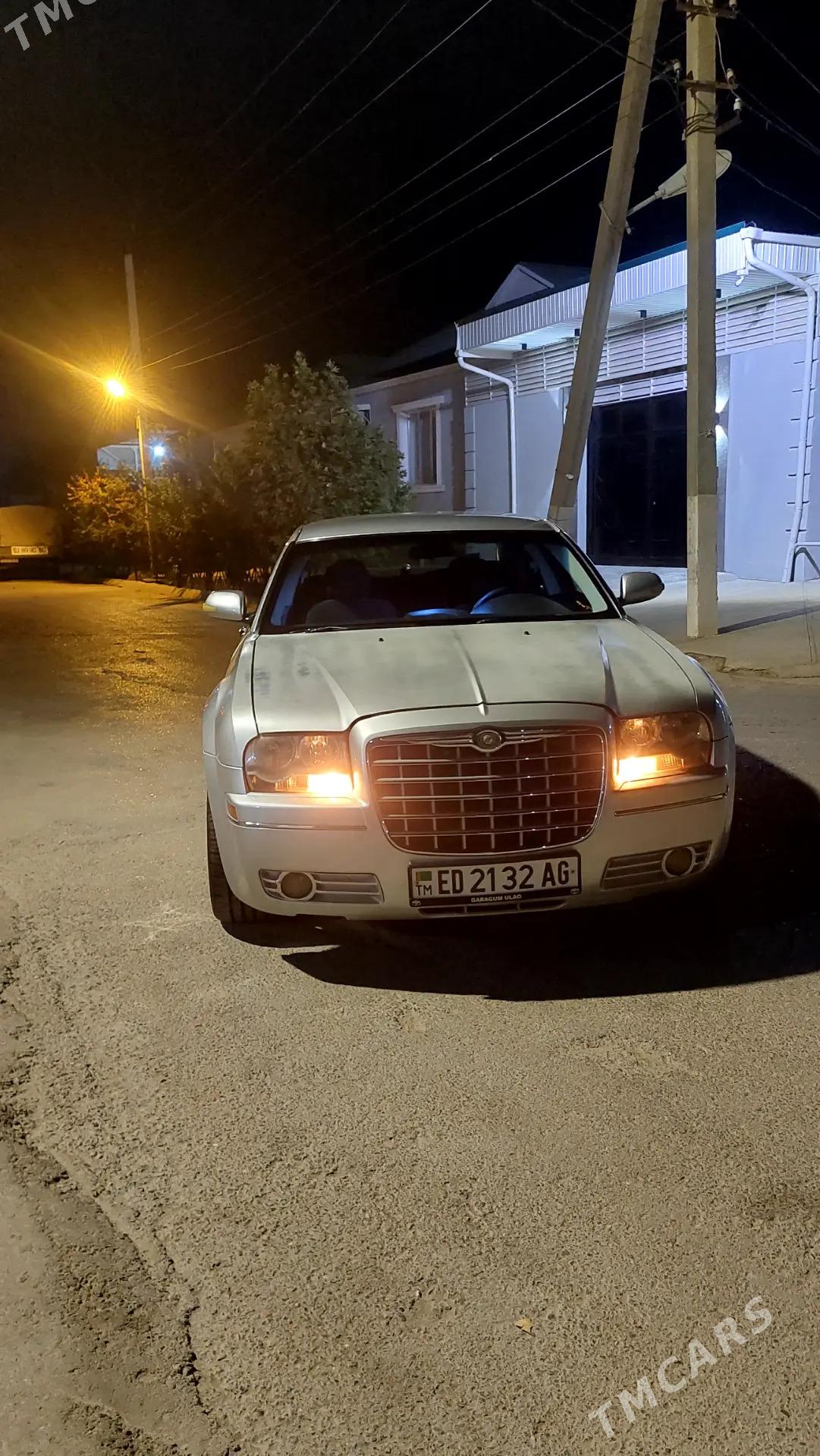 Chrysler 300C 2009 - 106 000 TMT - 4 mkr - img 3