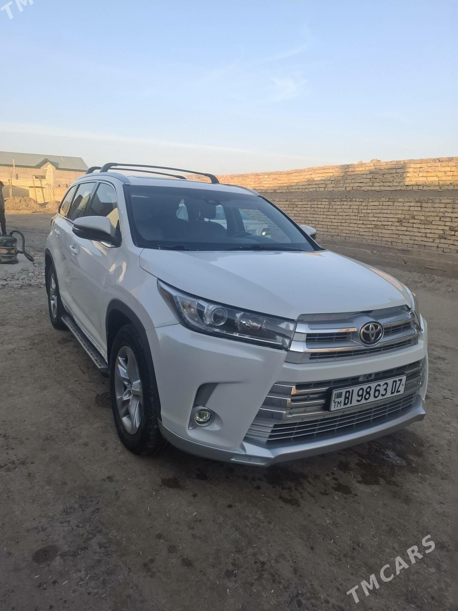 Toyota Highlander 2016 - 430 000 TMT - Köneürgenç - img 2