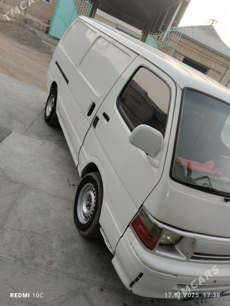 Toyota Hiace 1995 - 72 000 TMT - Мары - img 2