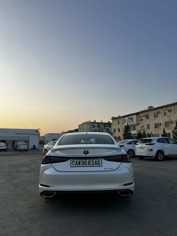 Lexus ES 350 2019 - 520 000 TMT - Ашхабад - img 4