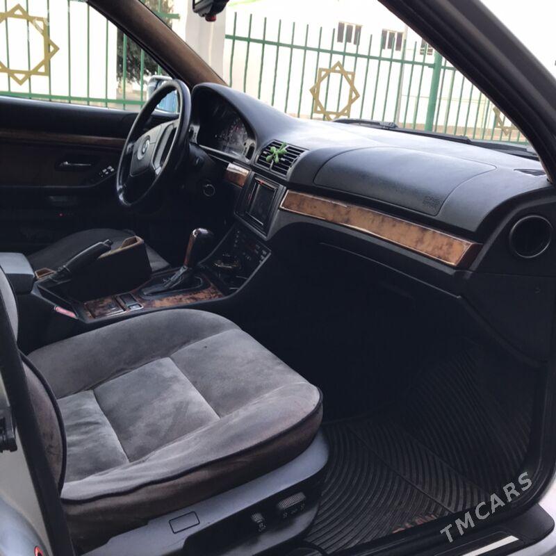BMW E39 1996 - 115 000 TMT - Туркменбаши - img 9