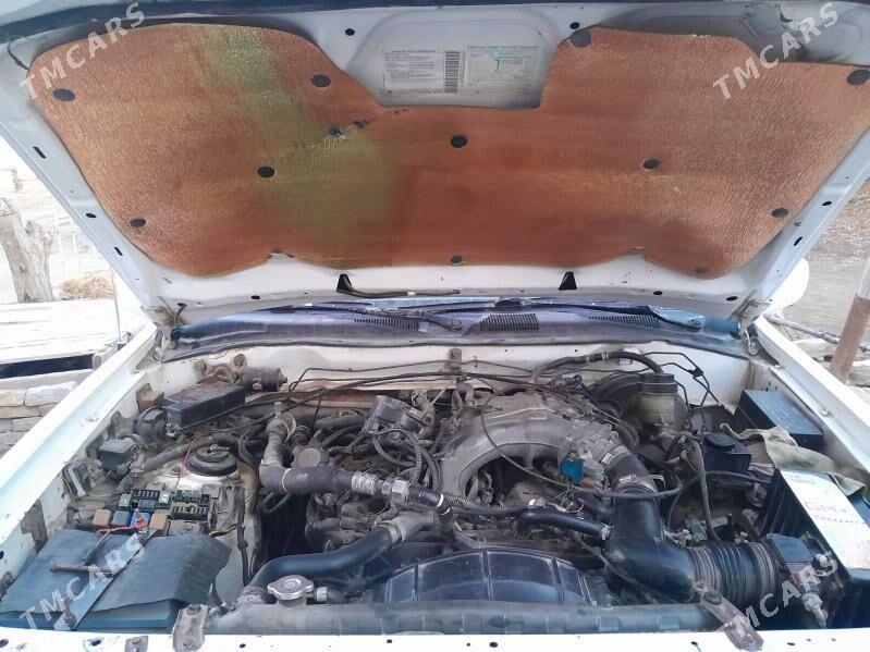 Nissan Pathfinder 1997 - 110 000 TMT - Türkmenbaşy etr. - img 3