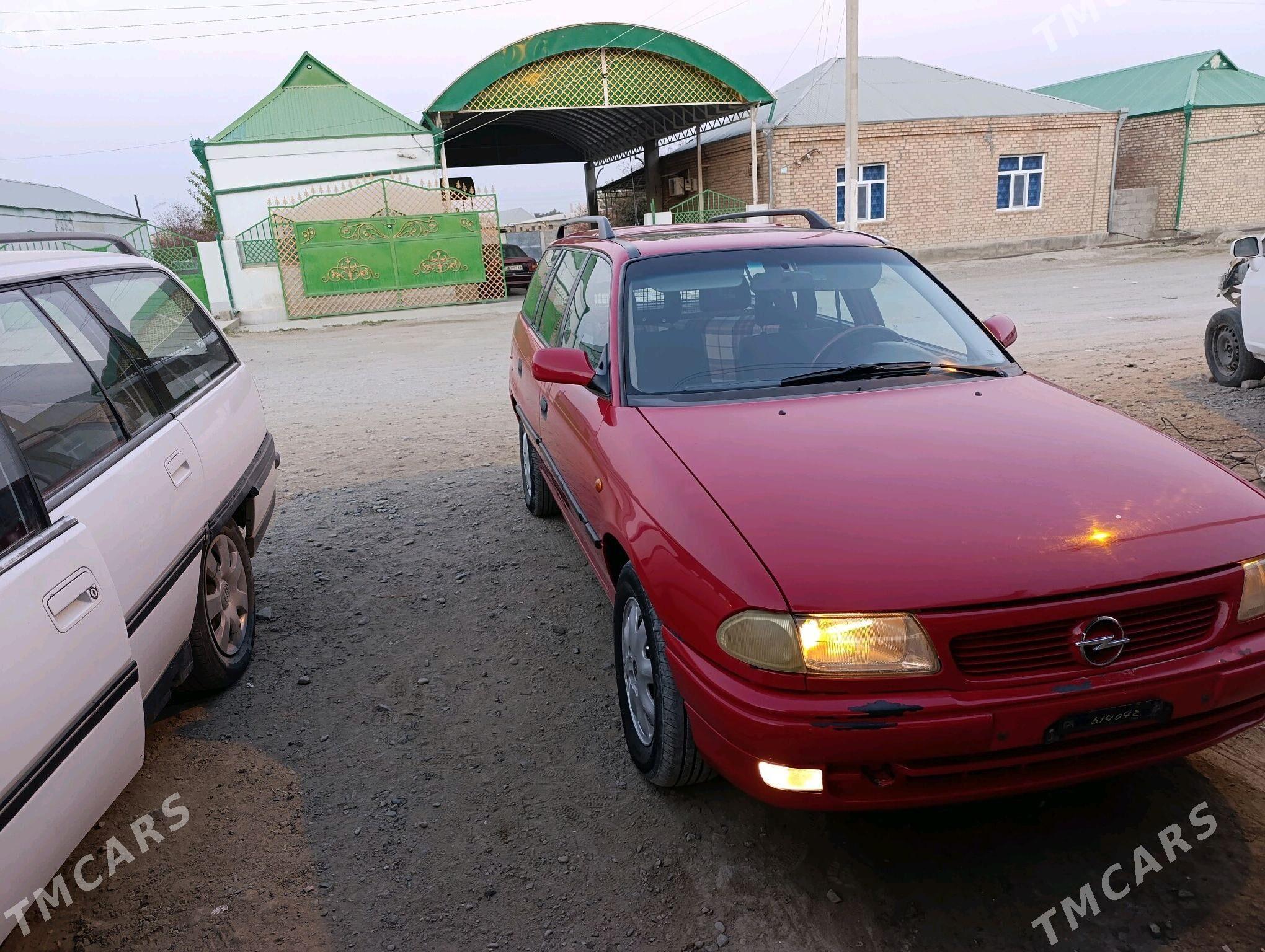 Opel Astra 1995 - 53 000 TMT - Bäherden - img 1