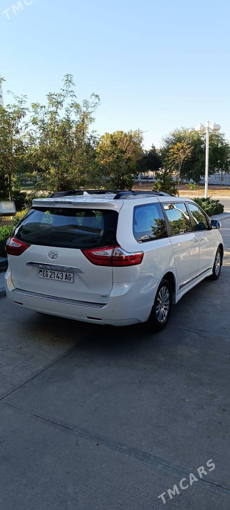 Toyota Sienna 2020 - 535 000 TMT - Aşgabat - img 8