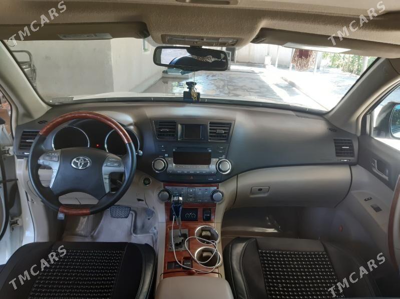 Toyota Highlander 2010 - 315 000 TMT - Болдумсаз - img 7
