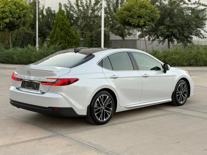 Toyota Camry 2025 - 710 000 TMT - Aşgabat - img 8