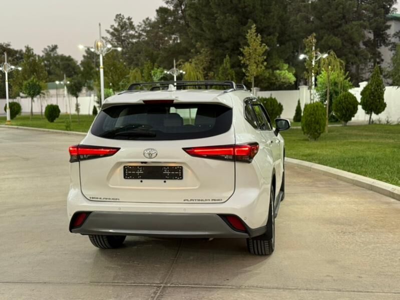 Toyota Highlander 2021 - 645 000 TMT - Aşgabat - img 7