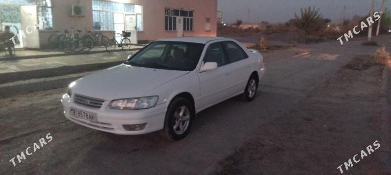 Toyota Camry 2001 - 130 000 TMT - Бабадайхан - img 5