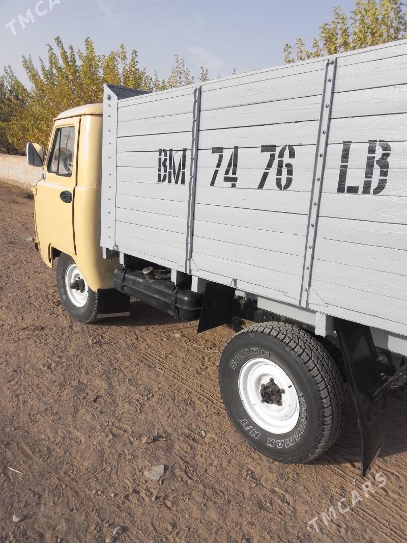 UAZ 452 1981 - 65 000 TMT - Керки - img 3