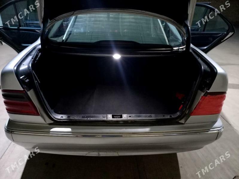 Mercedes-Benz E320 2001 - 100 000 TMT - Серахс - img 3