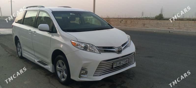 Toyota Sienna 2019 - 345 000 TMT - Бузмеин ГРЭС - img 5