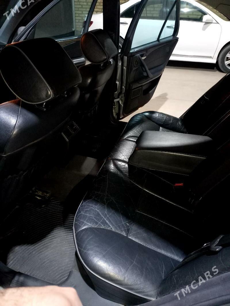 Mercedes-Benz E320 2001 - 100 000 TMT - Серахс - img 5