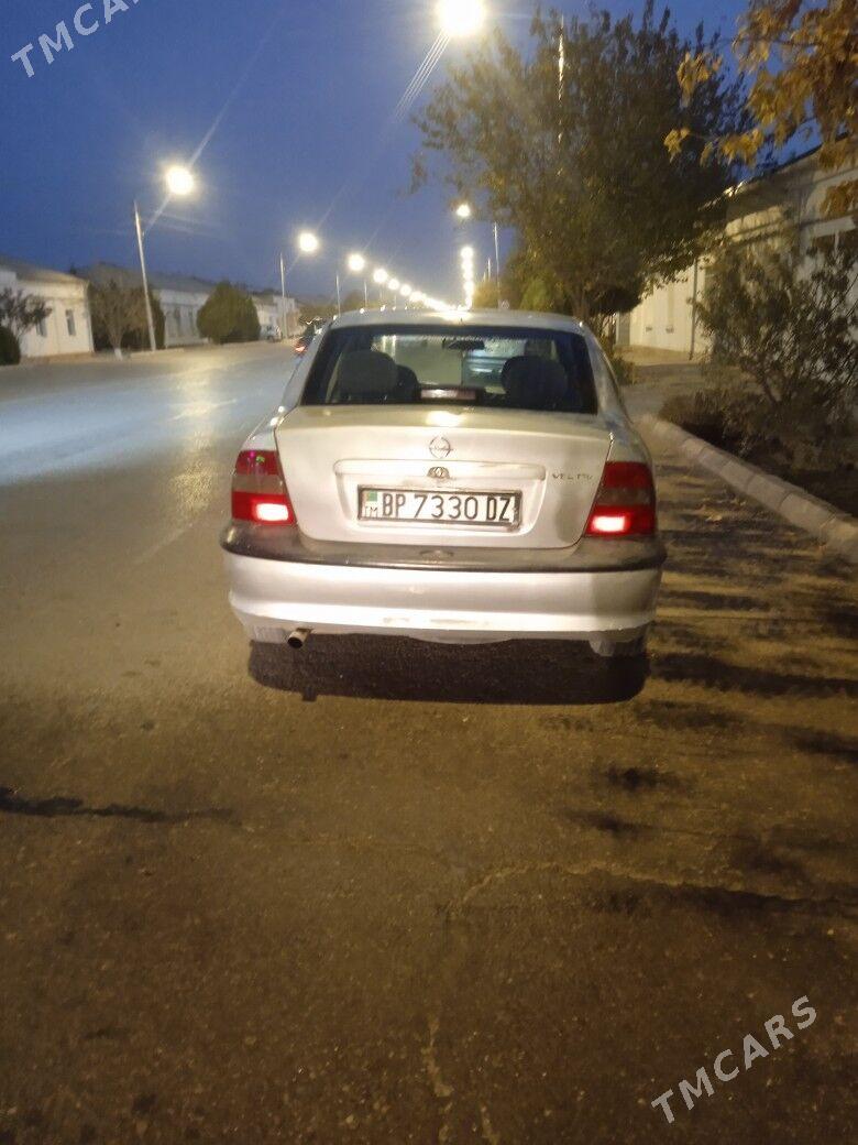 Opel Vectra 1998 - 60 000 TMT - Daşoguz - img 3