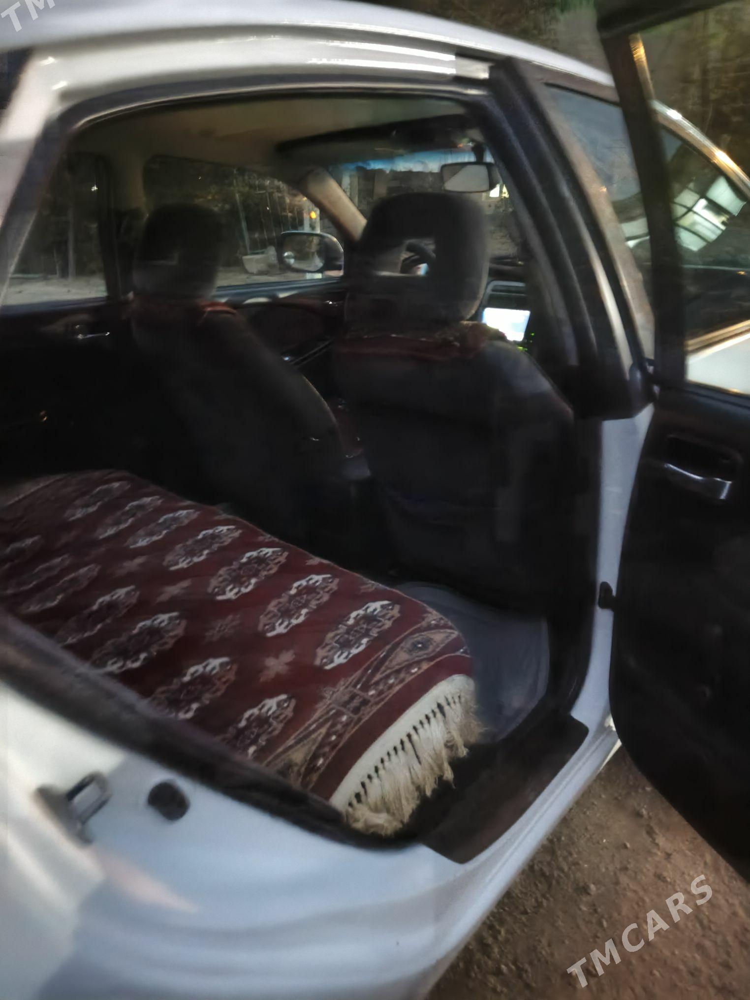 Toyota Avensis 2002 - 110 000 TMT - Aşgabat - img 2