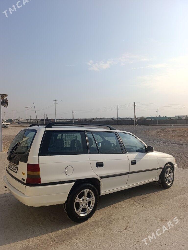 Opel Astra 1997 - 47 000 TMT - Балканабат - img 4