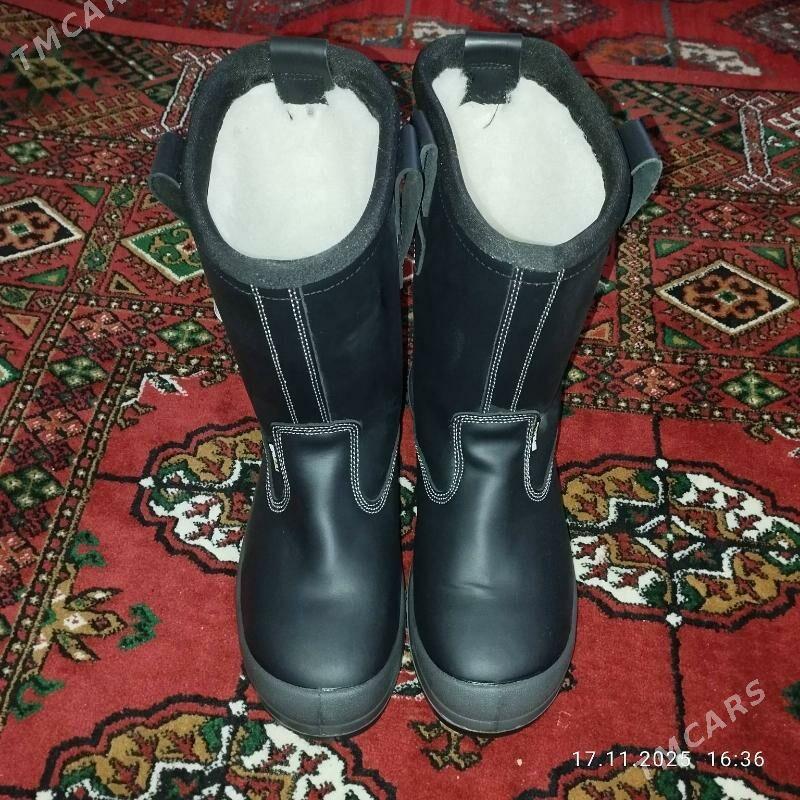 Ädik.  Сапог - Туркменабат - img 5