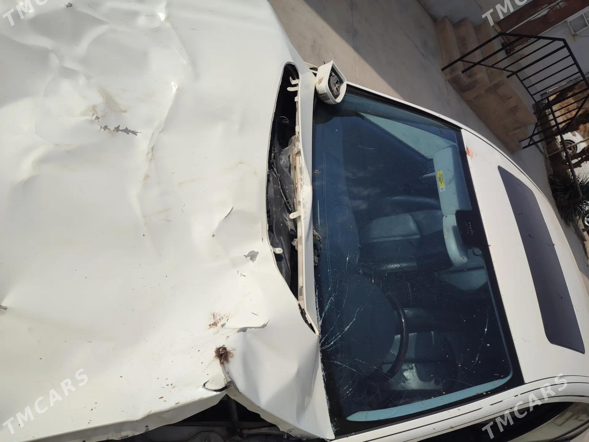 Mercedes-Benz E320 2002 - 90 000 TMT - Mary - img 4