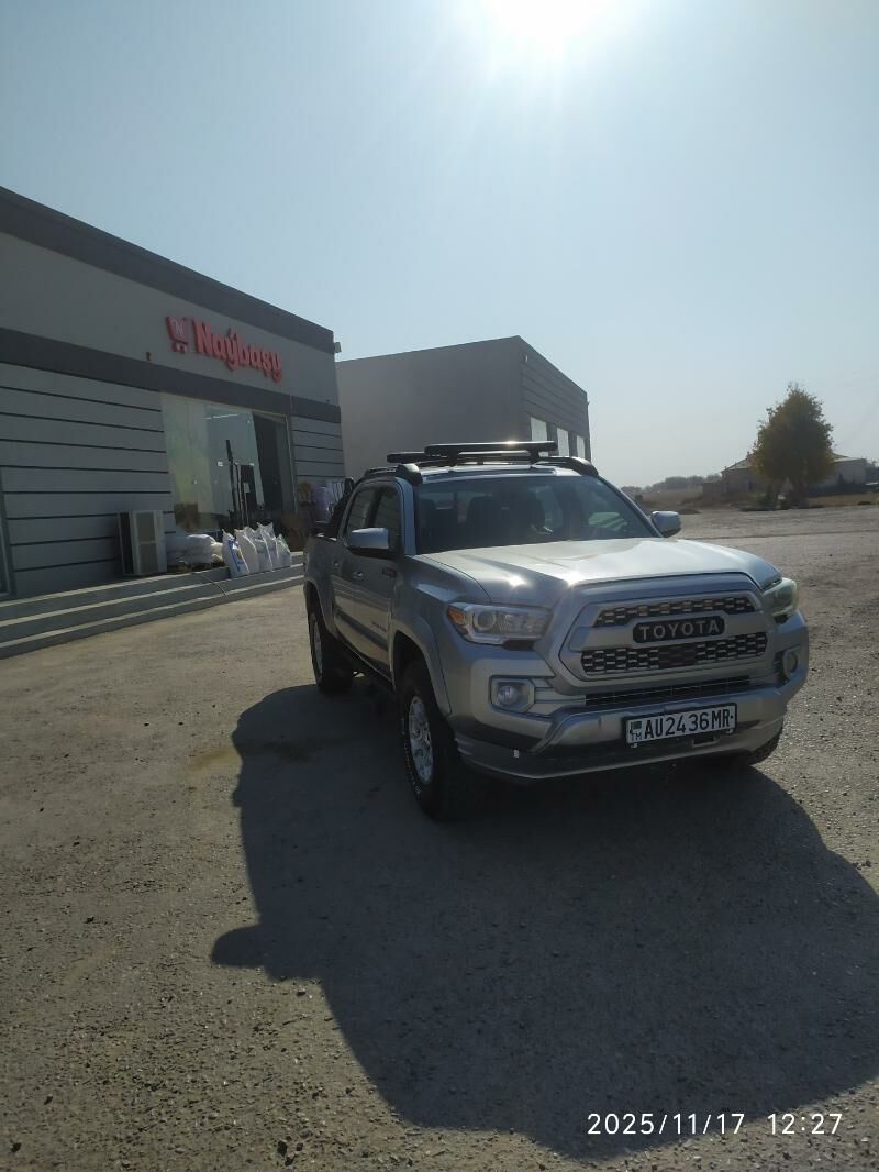 Toyota Tacoma 2023 - 500 000 TMT - Baýramaly - img 6