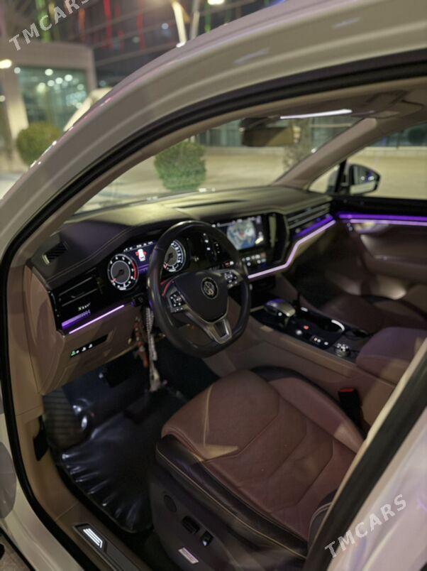 Volkswagen Touareg 2018 - 790 000 TMT - Ашхабад - img 6