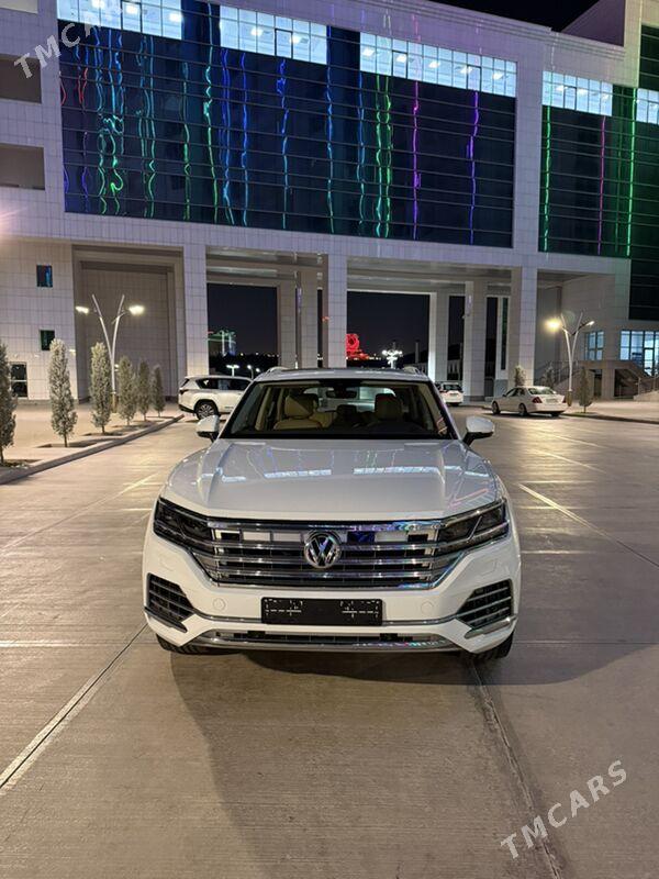 Volkswagen Touareg 2018 - 790 000 TMT - Ашхабад - img 2