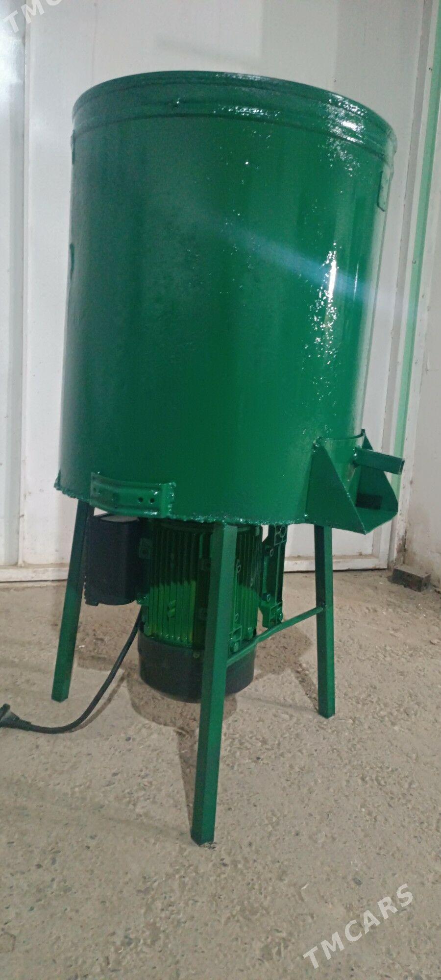 ОT. UWEYAN. ОТ УВЕЙАН - Мургап - img 1