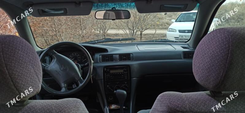 Toyota Camry 2001 - 160 000 TMT - Шабатский этрап - img 9