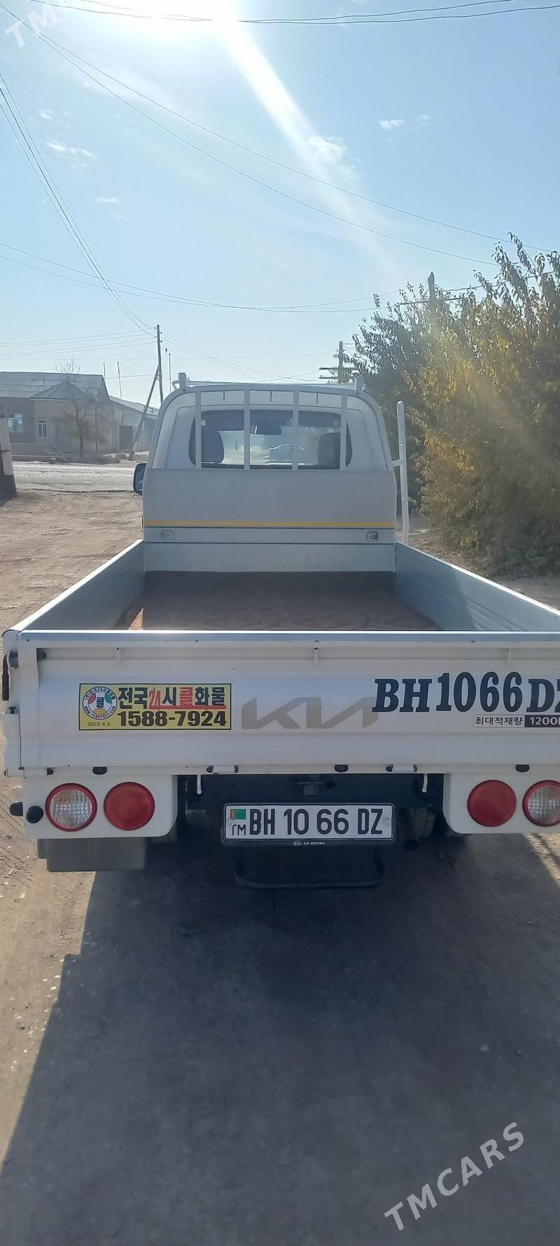 Kia Bongo 2022 - 280 000 TMT - Gurbansoltan Eje - img 3