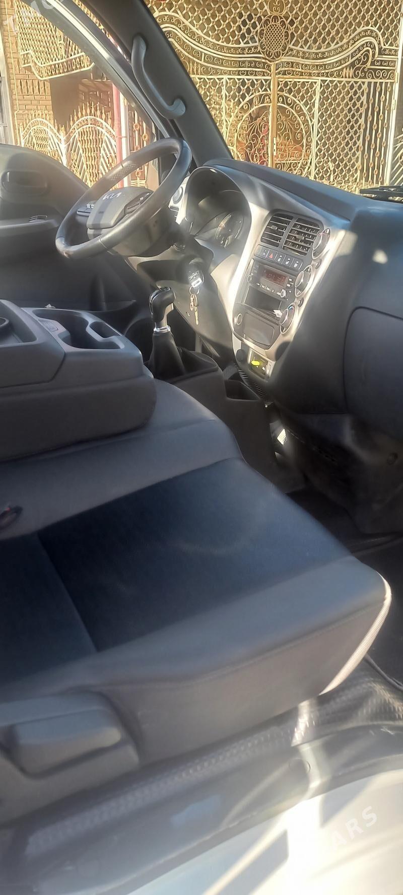 Kia Bongo 2022 - 280 000 TMT - Gurbansoltan Eje - img 5