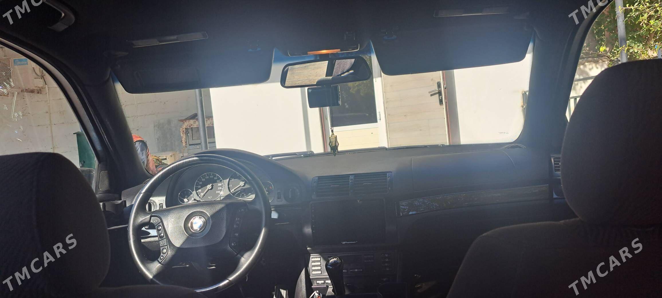 BMW 525 2000 - 118 000 TMT - Балканабат - img 3