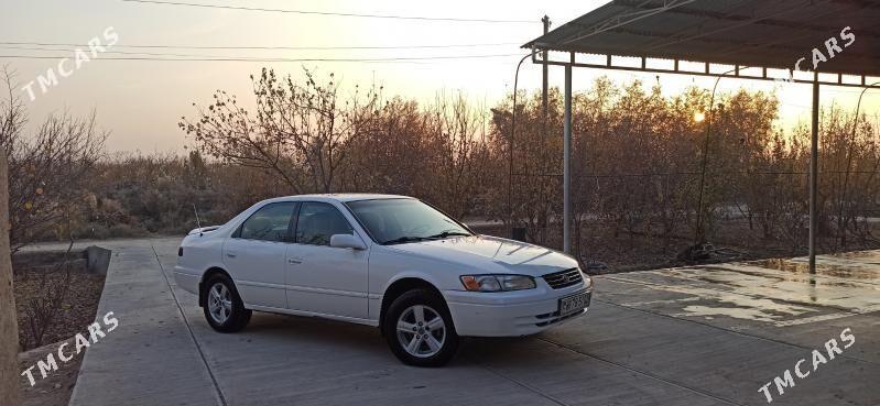 Toyota Camry 1997 - 145 000 TMT - Şabat etr. - img 1