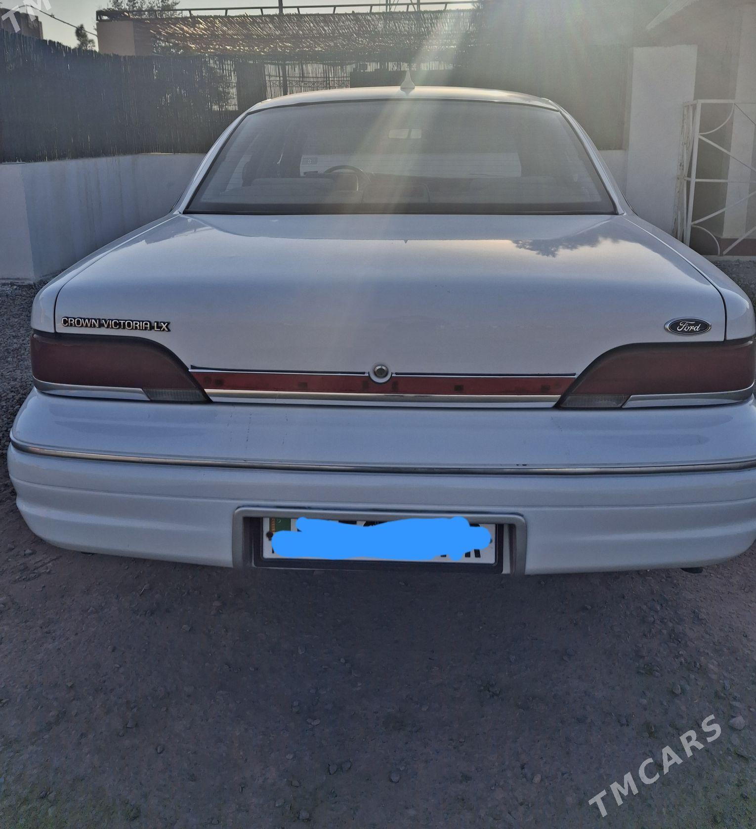 Ford Crown Victoria 1995 - 52 000 TMT - Мары - img 4
