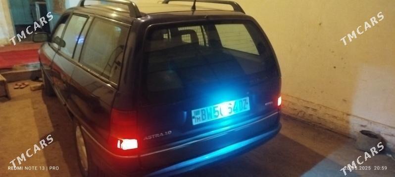 Opel Astra 1997 - 48 000 TMT - Гурбансолтан Едже - img 4