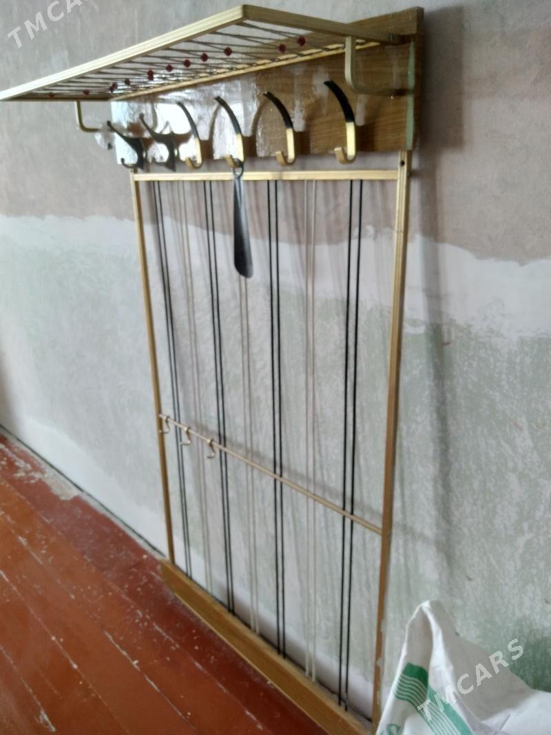 Вешалка в прихожую - Mary - img 2