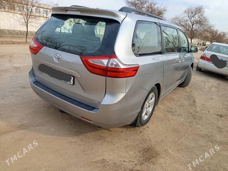 Toyota Sienna 2017 - 370 000 TMT - Köneürgenç - img 2