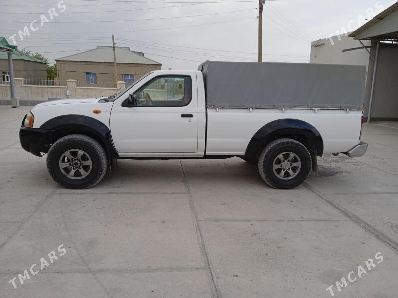 Nissan Navara 2007 - 150 000 TMT - Кака - img 1