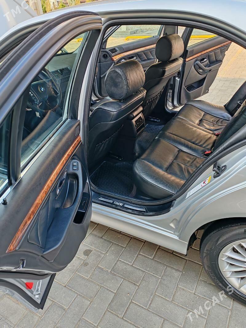 BMW 528 2000 - 140 000 TMT - Türkmenbaşy - img 6