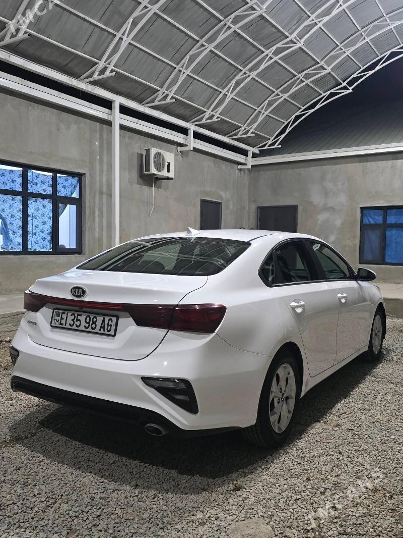 Kia Forte 2021 - 216 000 TMT - Ашхабад - img 6